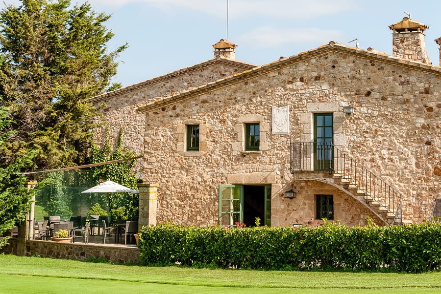 Restaurant-Forat-19-Club-Golf-dAro-Masnou-Inici-La-Masia-5 (1)